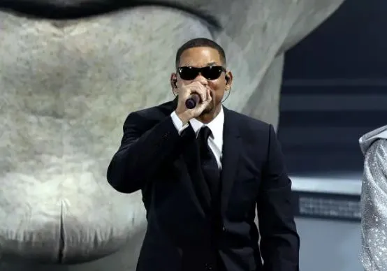 Will Smith durante su actuación en Coachella | Foto: Arturo Holmes / Getty Images Will Smith lanza 