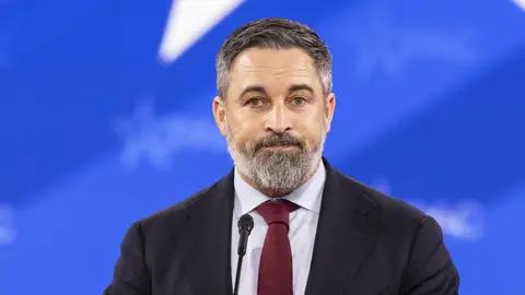 Santiago Abascal, líder del partido Vox | Europa Press  La Fiscalía Anticorrupción ha iniciado una investigación contra el partido Vox por presunta financiación irregular, luego de que el PSOE interpusiera una denuncia