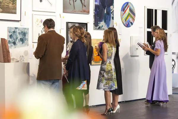 2015_Benefit_Art_Auction_MG_0082_Mido_Lee_Pro600x401