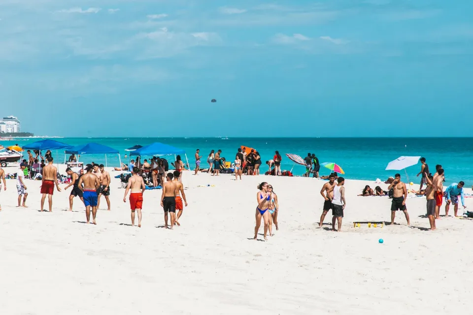 España supera los 44 millones de turistas extranjeros en el primer semestre de 2025   España supera los 44 millones de turistas extranjeros en el primer semestre de 2025  
