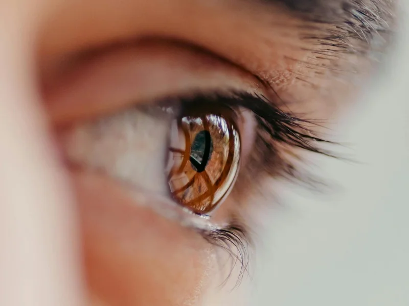 oro-inyeccion-recuperar-vision-retina-salud-espanoles
