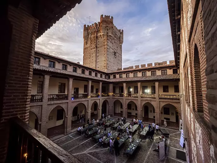 Medina del Campo acoge una nueva edición de las Catas Singulares en Lugares Únicos|Foto: Europa Press/PRG Photogenic  La 'Catas Singulares en Lugares Únicos' de la Ruta del Vino de Rueda están de regreso 