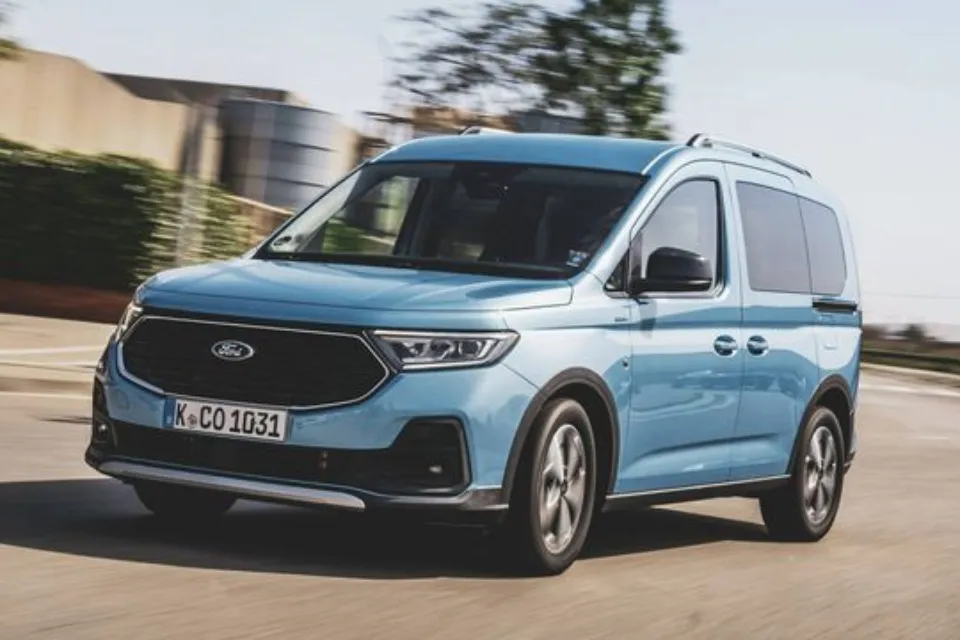 Coche eléctrico - Ford Tourneo Connect - Foto: El Confidencial