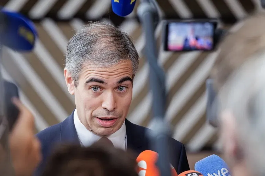 El secretario de Estado español de la Unión Europea, Fernando Sampedro|Foto: EFE/EPA/Olivier Matthys Aplazan de nuevo la oficialidad del catalán, el euskera y el gallego
