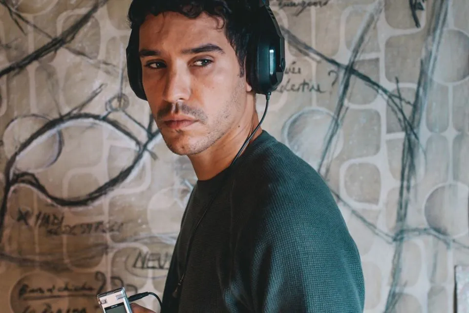 Adam Bessa, protagonista de ‘La red fantasma’, en un fotograma de la película. EFE/La Zona