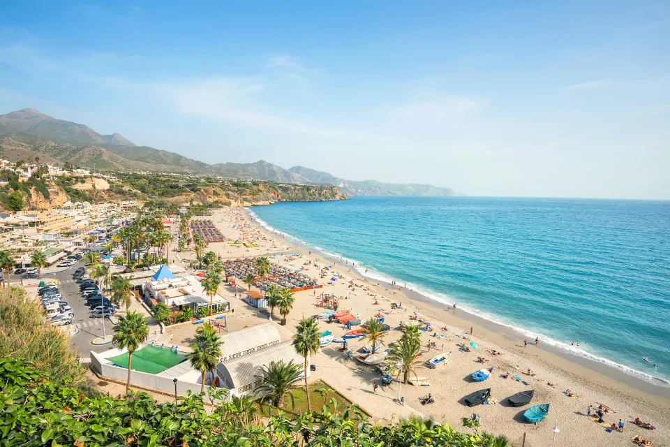 Playas accesibles en España: turismo inclusivo para disfrutar del verano sin barreras Playas accesibles en España: turismo inclusivo para disfrutar del verano sin barreras