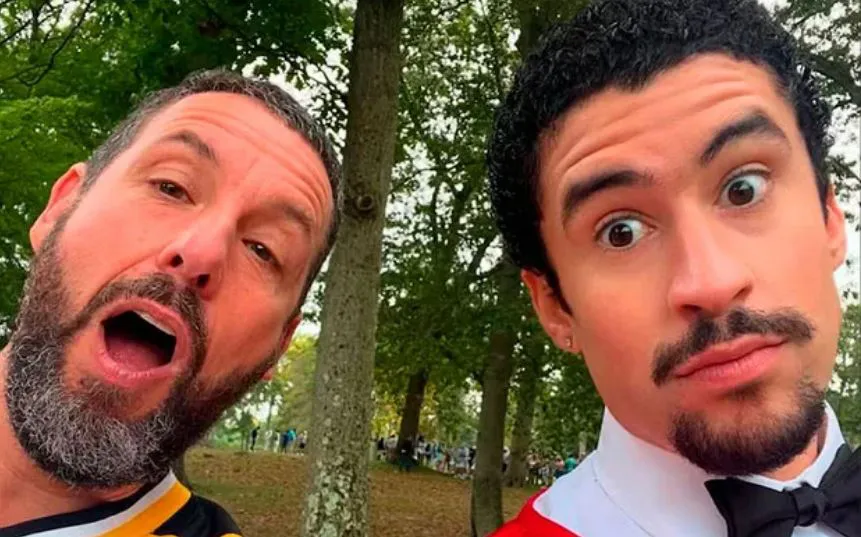 Adam Sandler y Benito Antonio Martínez (Bad Bunny)| Instagram / @quinientos55 El artista puertorriqueño Bad Bunny revela los detalles de su conmovedor encuentro con el comediante durante el rodaje de "Happy Gilmore 2", donde comparten escena en la esperada secuela de Netflix.