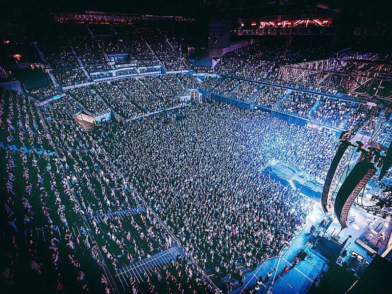movistar-arena-madrid-2025-conciertos|Foto: El Mundo  El Movistar Arena de Madrid cerró 2025 como el segundo recinto más activo del mundo, con 230 eventos y más de dos millones de asistentes
