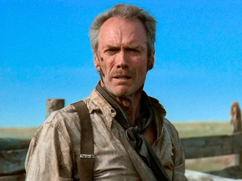 Primer-plano-de-Clint-Eastwood-en-un-rodaje-de-cine|Foto: AS