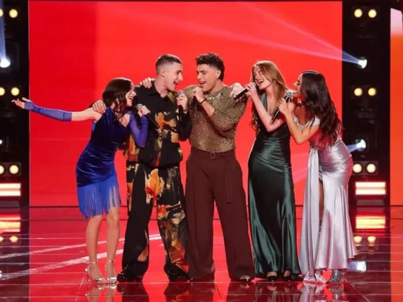 gala-final-ot-2025-prime-video|Foto: Hola.com La final de OT 2025 coronó a Cristina como ganadora con el 46,3% de los votos. La sevillana recibió un premio de 100.000 euros en una gala llena de emoción