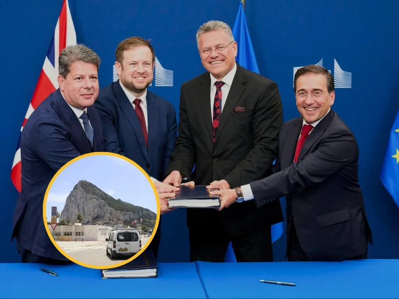 comisario-europeo-y-representantes-politicos-firmando-el-acuerdo-sobre-gibraltar