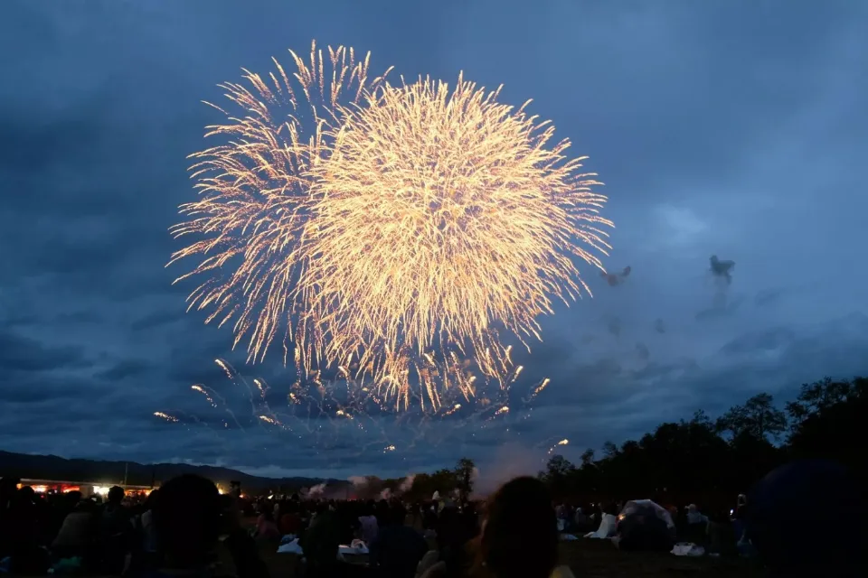 Los festivales de fuegos artificiales más impresionantes de Japón y cómo llegar en tren|Foto: Euronews/WANG Tianfang Hanabi Taikai: Los festivales de fuegos artificiales más impresionantes de Japón y cómo llegar en tren
