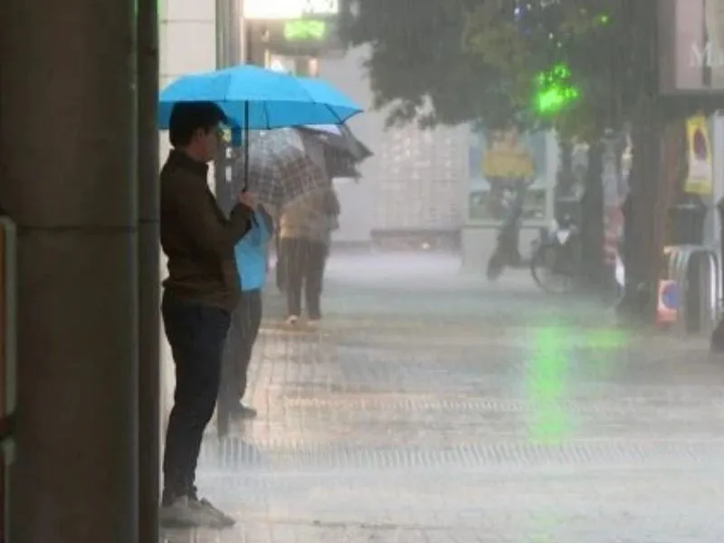 alerta-meteorologica-cataluna-lluvia-nieve-borrasca-goretti-enero-2026|Foto: EP Cataluña se enfrenta a un giro radical con la llegada de la borrasca Goretti. El Meteocat y la Aemet advierten de lluvias intensas y nevadas en cotas bajas