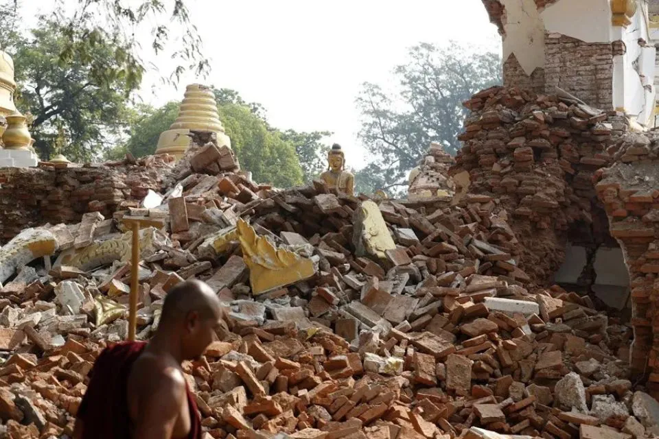 Birmania supera las 3.000 muertes|Foto: EFE/EPA/Nyein Chan Naing Birmania supera las 3.000 muertes por el terremoto, según balance de junta militar