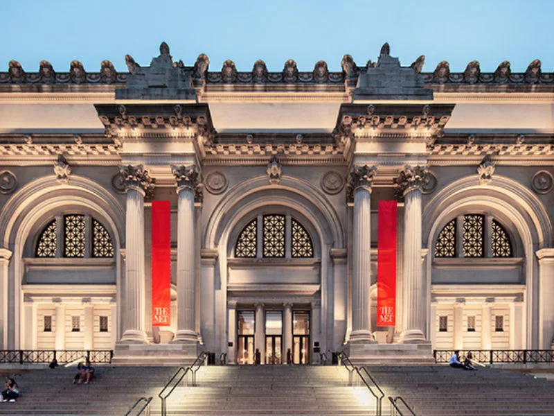 fachada-museo-metropolitano-nueva-york-preparativos-met-gala-2026|Foto: Puro Diseño 
