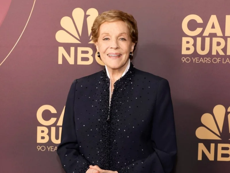 La actriz británica Julie Andrews durante una aparición pública en un evento|Foto: Getty Images