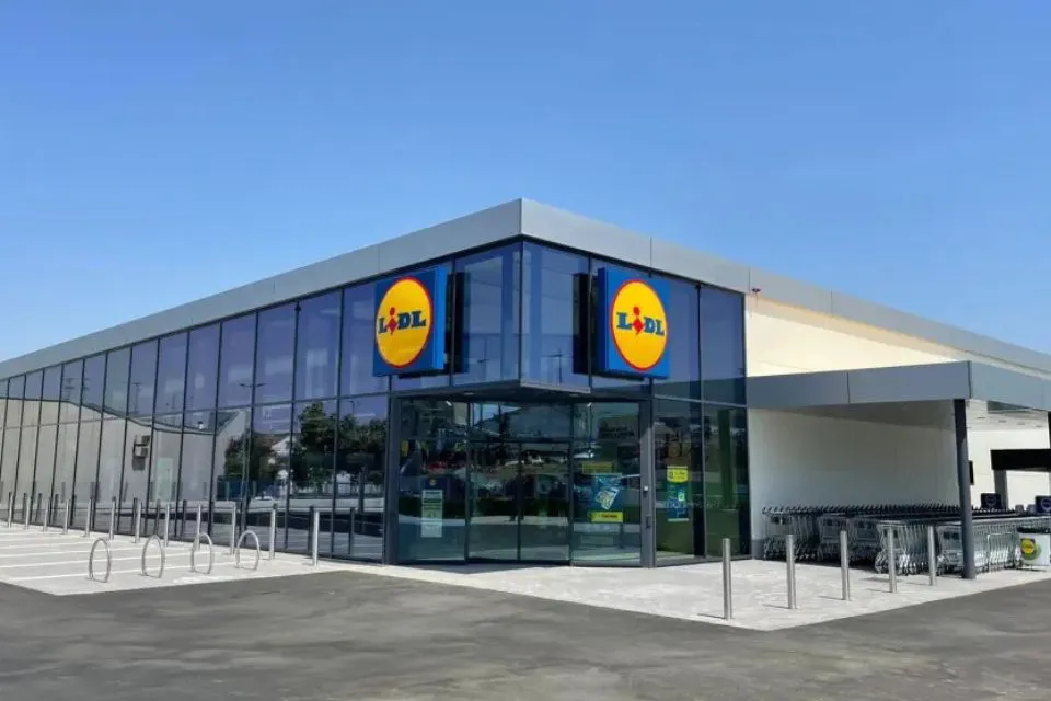 Una sede de la cadena de supermercados Lidl|Foto: 20minutos/Lidl Lidl busca talento senior: ofertas de empleo fijo para mayores de 50