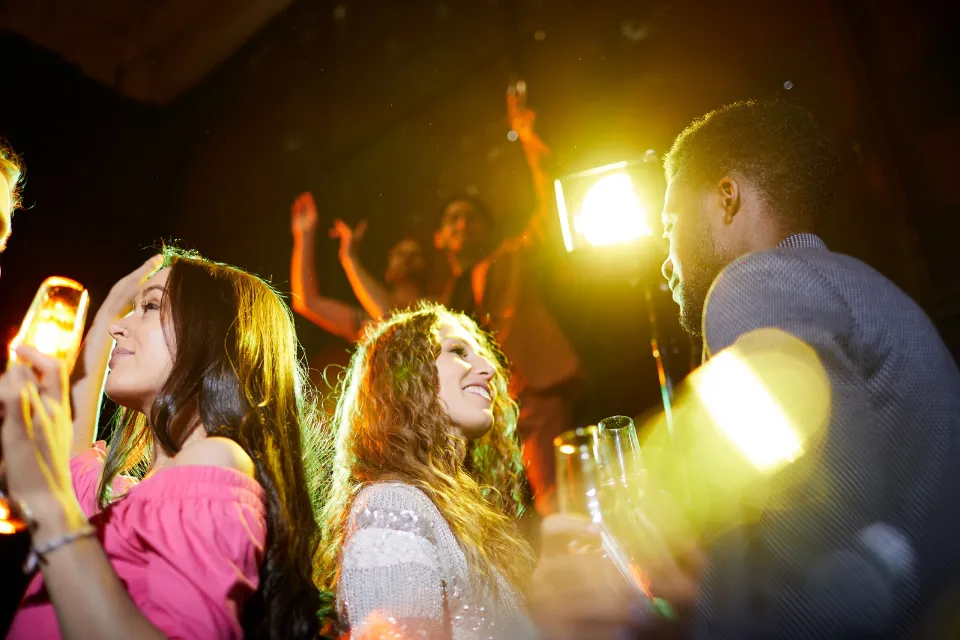 El 37% de los hombres jóvenes aprovecha que la otra persona ha bebido para tener sexo, según estudio  El 37% de los hombres jóvenes aprovecha que la otra persona ha bebido para tener sexo, según estudio 

