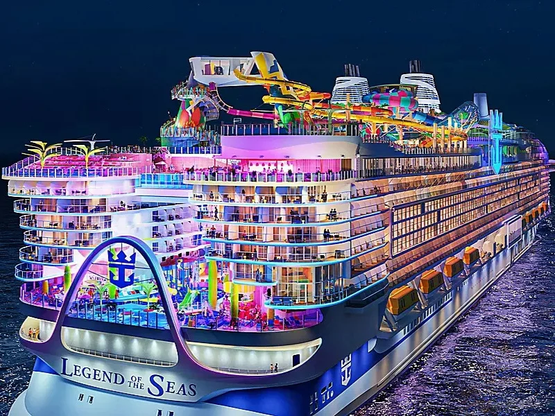 El crucero mas grande del mundo de la clase Icon navegando en alta mar|Foto: Royal Caribbean Cruises
