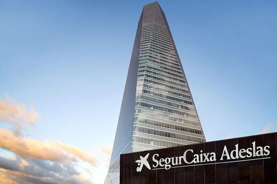 Sede de SegurCaixa Adeslas - Foto: EFE