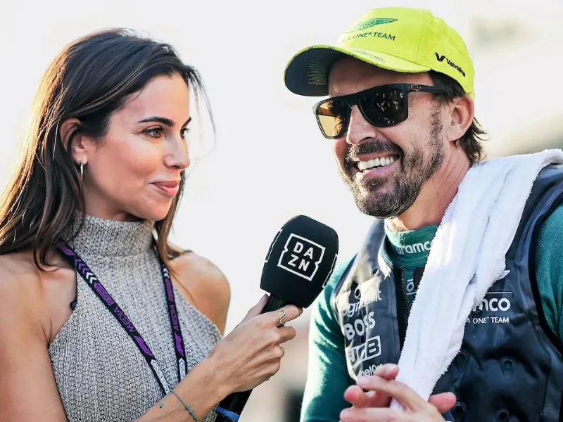 fernando-alonso-melissa-jimenez-embarazo|Foto: Hola.com/Getty Images Fernando Alonso y Melissa Jiménez esperan su primer hijo juntos. La periodista está embarazada de seis meses
