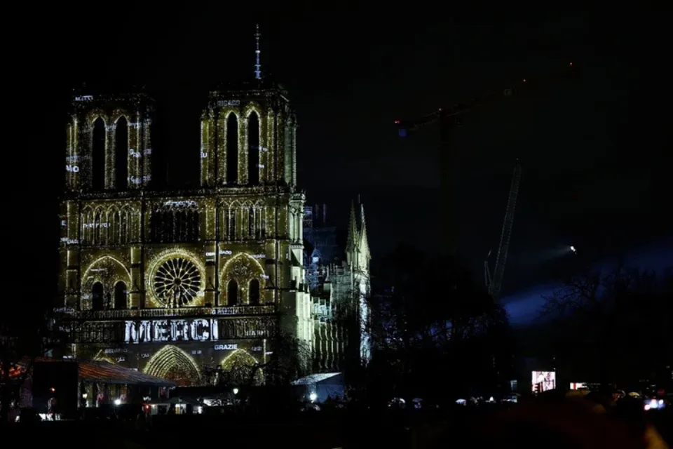 La catedral de Notre Dame de París el día de la reapertura/Reuters