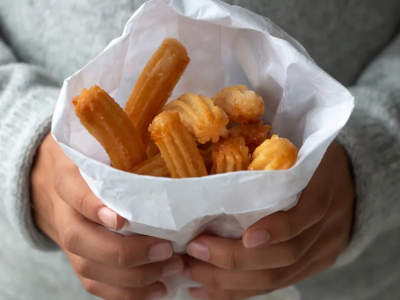 churros-caseros-receta-paso-a-paso   Los churros, símbolo de la gastronomía española, pueden prepararse fácilmente en casa con esta receta detallada paso a paso