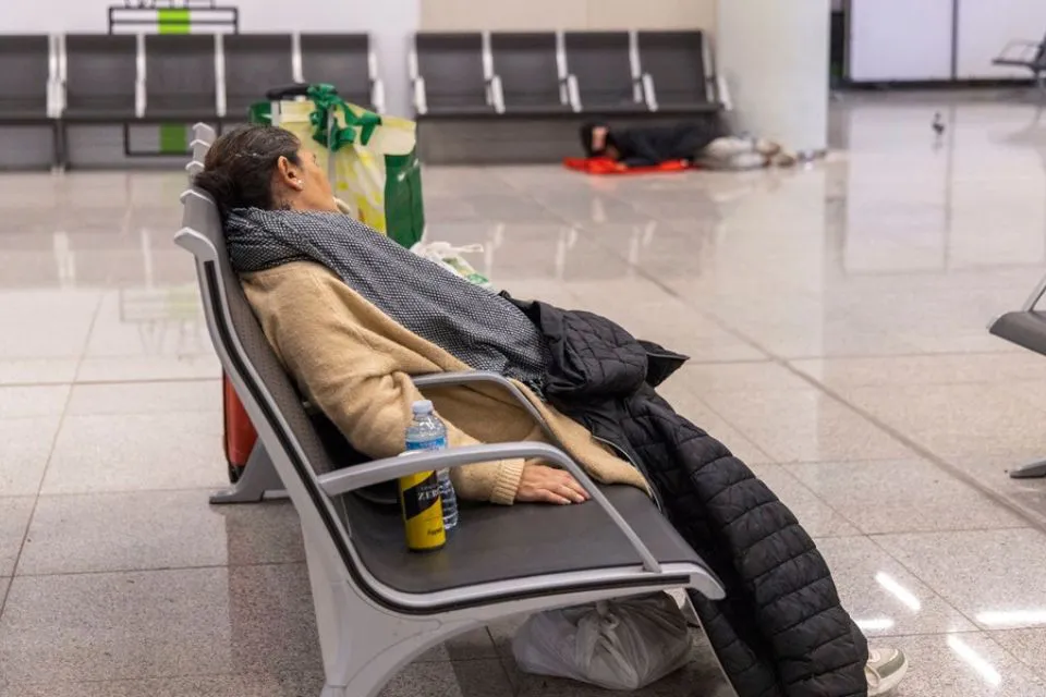 Aeropuerto de Palma de Mallorca da cobijo a diario 41 personas|EFE Los aeropuertos dan cobijo a cientos de sintecho en España

