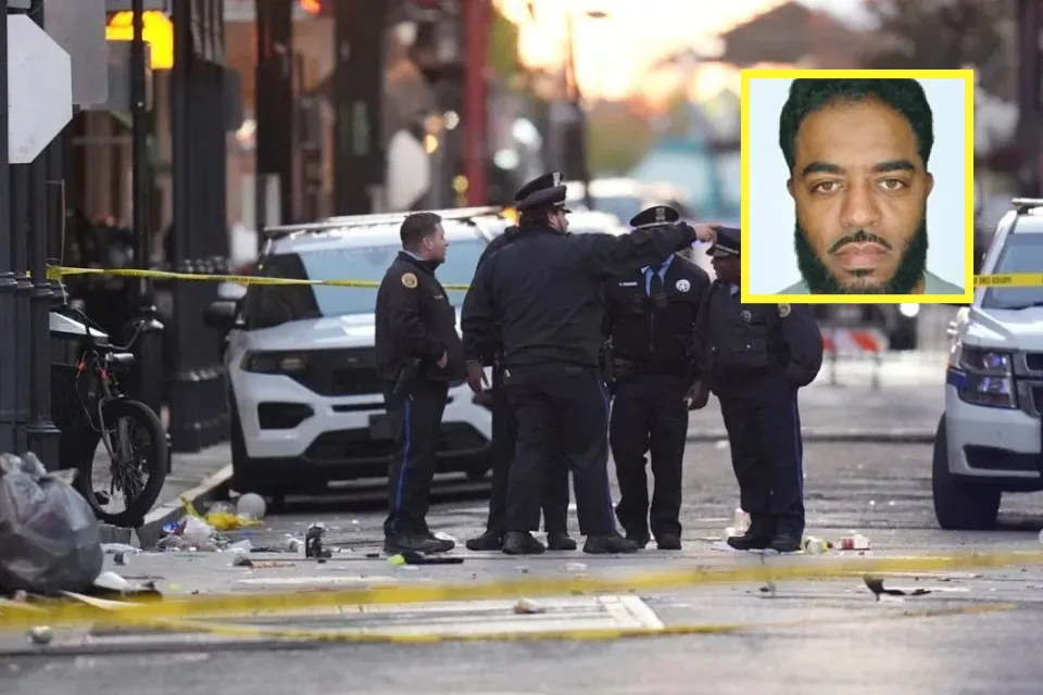 Personal de seguridad se reúne en la calle Bourbon- Nueva Orleans - atropello múltiple - CNN/AP Photo/Gerald Herbert
