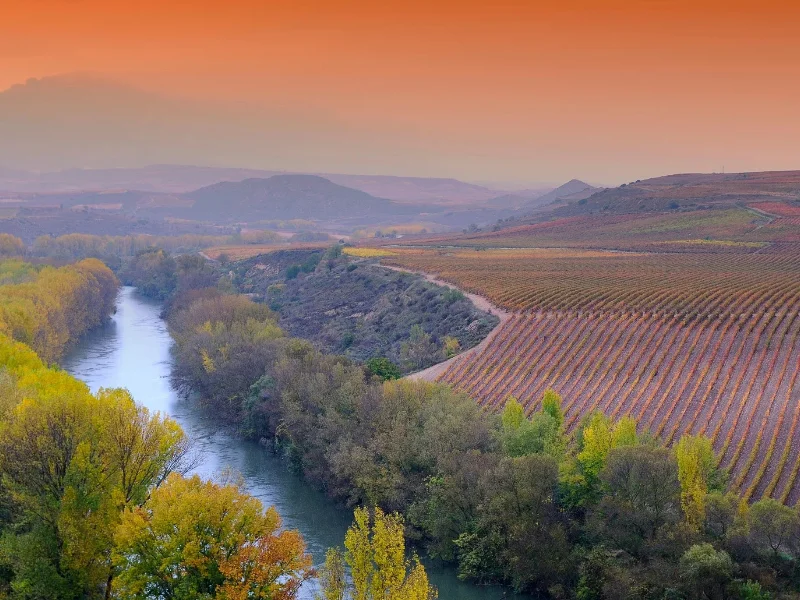 vista-panoramica-de-ezcaray-la-rioja-tradicion-montana