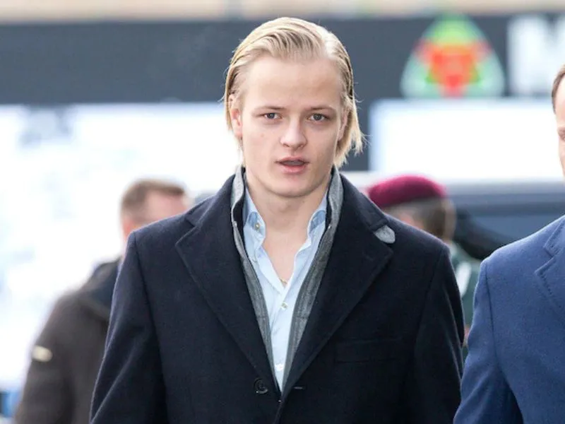 marius-borg-hijo-princesa-noruega-prision-preventiva-juicio|Foto: GTRES Marius Borg, hijo de Mette-Marit de Noruega, en prisión preventiva por violar orden de alejamiento. El juicio inicia este 3 de febrero