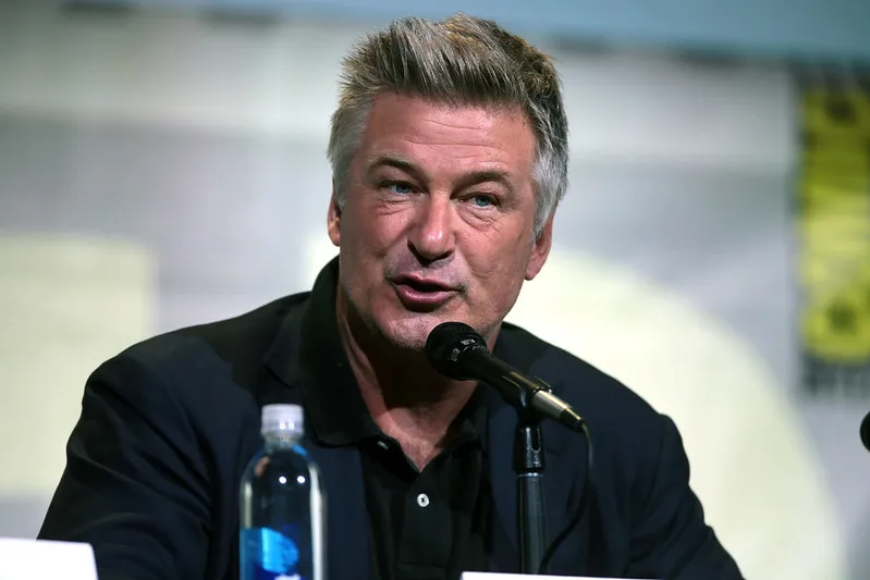 Alec Baldwin, hablando en la San Diego ComicCon International 2016 | Foto: Gage Skidmore / Flickr Se estrena el tráiler de