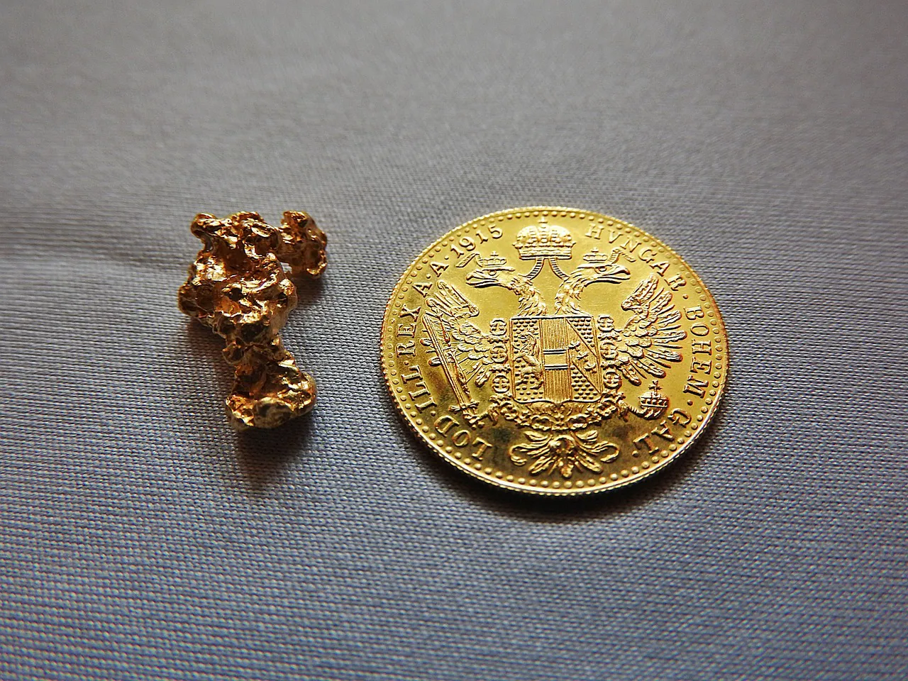 gold-ducat-866796_1280