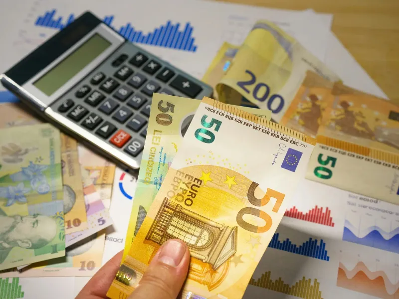 salario-rico-espana-comparacion-europa Business Insider fija en 3.673 euros brutos al mes el umbral de riqueza en España, muy inferior al de países europeos como Francia, Alemania o Reino Unido