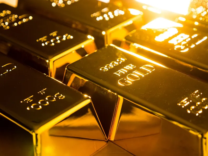 Expectativas de recorte de tasas fortalecen metales preciosos: el oro supera los $3.500 El oro y la plata marcan nuevos récords en 2025, impulsados por la expectativa de recortes de tasas de la Fed y la creciente demanda de activos refugio