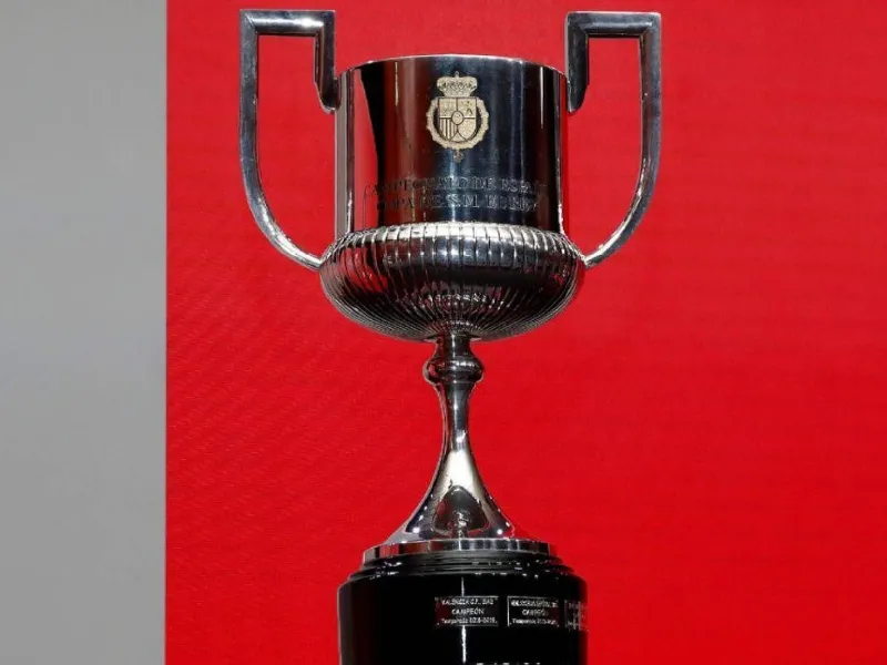 sorteo-semifinales-copa-del-rey-atletico-barcelona-athletic-real-sociedad|Foto: Marca El sorteo de la Copa del Rey depara un explosivo Atlético de Madrid contra el FC Barcelona y un histórico derbi entre Athletic y Real Sociedad

