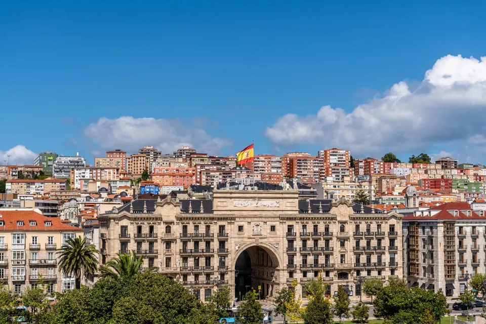 Sede del Banco de Santander, paseo Pereda. Cantabria