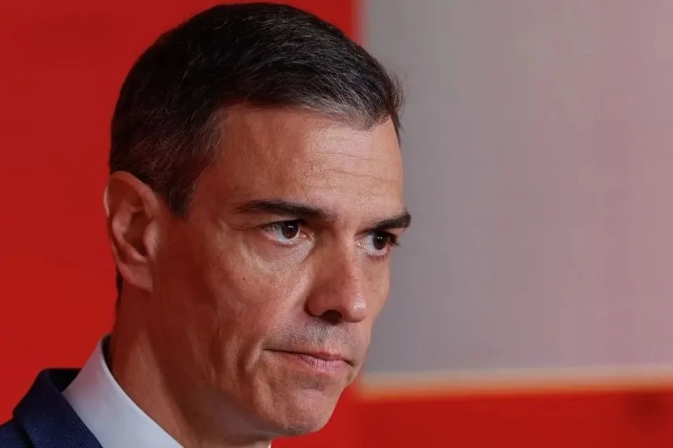 El presidente del Gobierno y líder del PSOE, Pedro Sánchez|Foto: EFE/Javier Lizon CIS: PSOE cae más de siete puntos tras el 'caso Cerdán' pero aún gana al PP por la mínima

