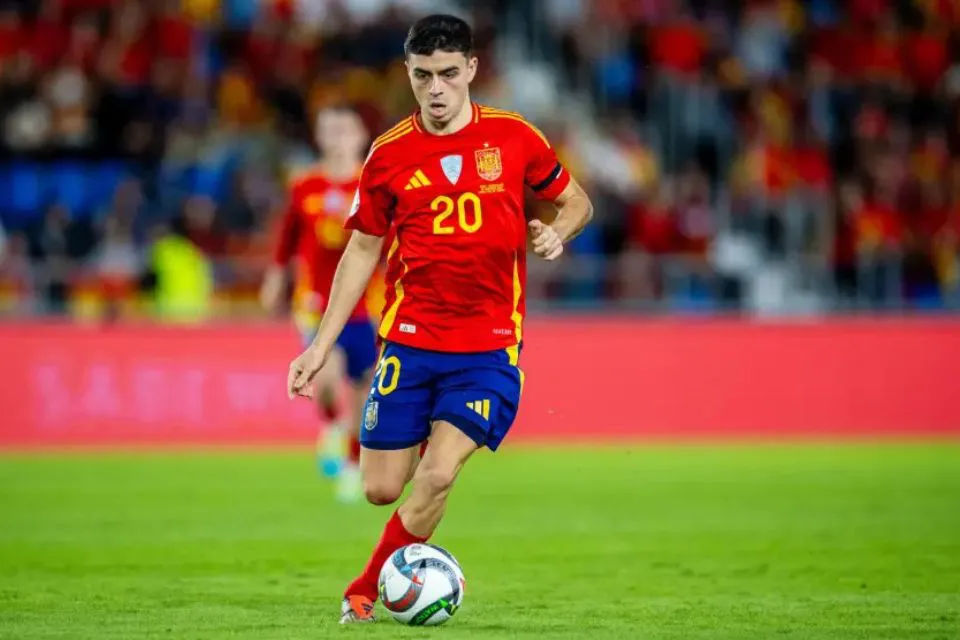 Pedri de la Selección Española Masculina de Fútbol|Foto: 20minutos  RTVE obtiene los derechos televisivos del Mundial de Fútbol por €55 millones

