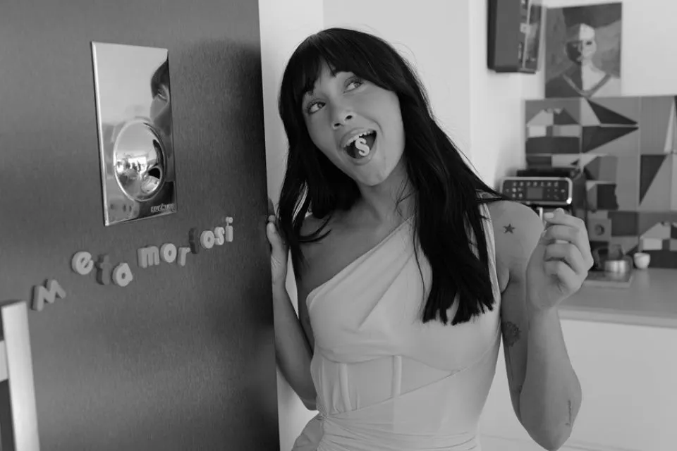 Fotograma que muestra a la cantante Aitana en la docuserie 