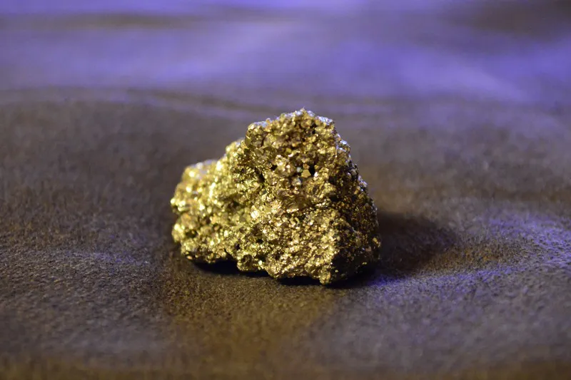 curiosidades del oro mineral