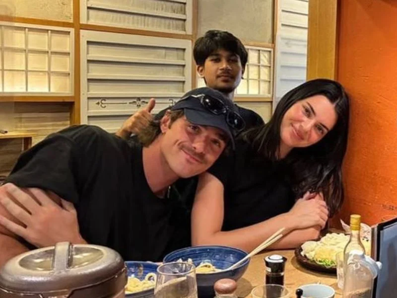 kendall-jenner-jacob-elordi-restaurante-tokio|Foto: udon_shin.official 