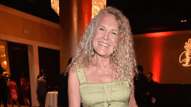 La heredera de Walmart Christy Walton|Foto: Forbes España/Imágenes Getty La multimillonaria heredera de Walmart promueve protestas nacionales contra Trump