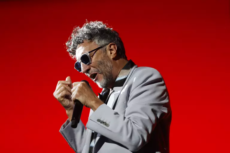 El cantante argentino Fito Páez|Foto: Los Angeles Times/Victor R. Caivano/AP Fito Páez vuelve a España con su nueva gira


