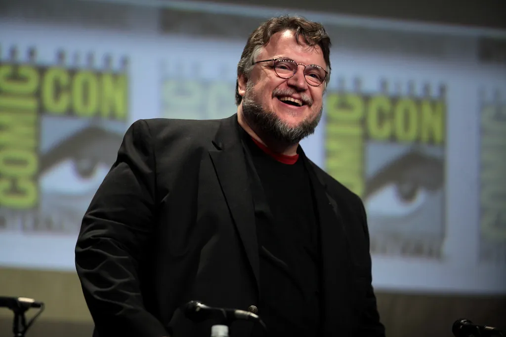 Guillermo Del Toro en el Comic Con de San Diego (2014)|Foto: Flickr / Gage Skidmore Guillermo Del Toro arremete contra la IA generativa y la compara con la "arrogancia de Frankenstein" en una entrevista con NPR.