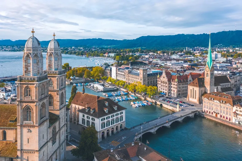 Suiza de nuevo un refugio financiero para los ricos de EEUU Suiza de nuevo un refugio financiero para los ricos de EEUU: empiezan a trasladar activos a sus bancos