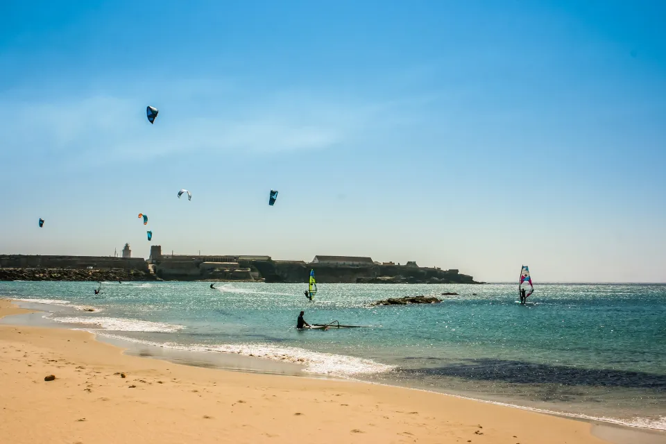 Descubre este paraíso en la costa de Cádiz Descubre este paraíso en la costa de Cádiz: Tarifa más allá de las playas y el surf