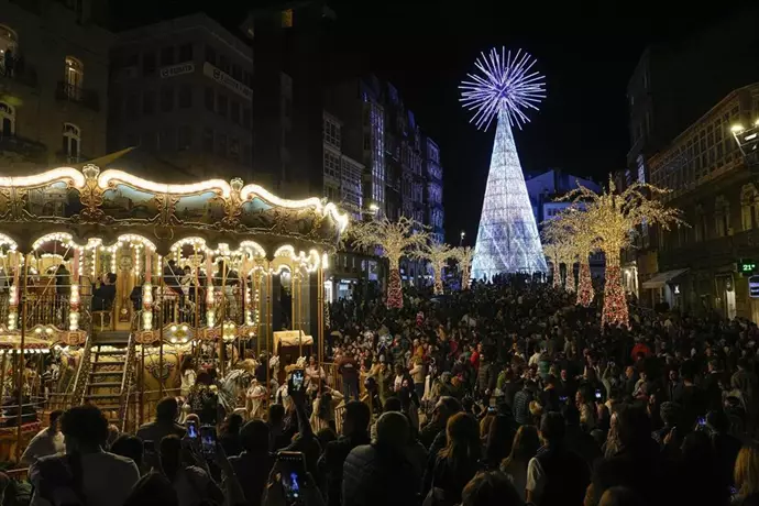 Encendido del alumbrado navideño en Vigo -noviembre 2024- Foto: Europa Press/Adrián Irago