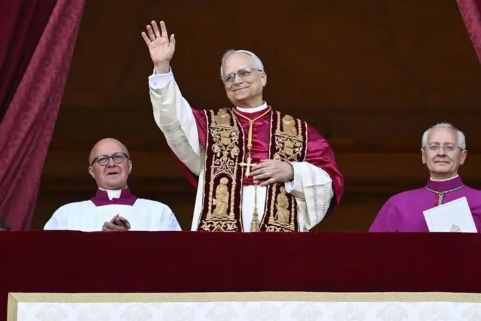 El recién elegido Papa León XIV, el cardenal estadounidense Robert Francis Prevost|Foto: EFE/EPA/Vatican Media El nuevo Papa es el cardenal estadounidense Prevost y se llamará León XIV