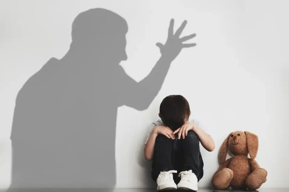 Maltrato infantil 